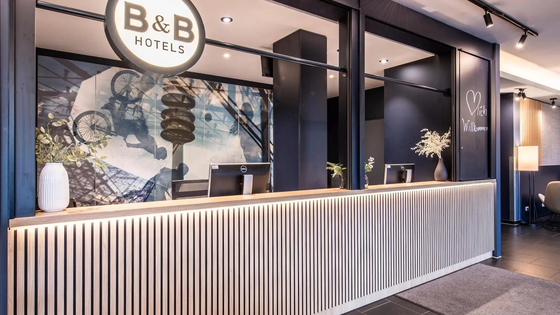 B&B Hotel Muenchen-Olympiapark  Munich