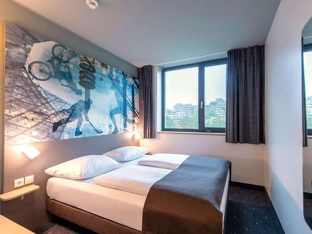 B&B Hotel Muenchen-Olympiapark  Munich