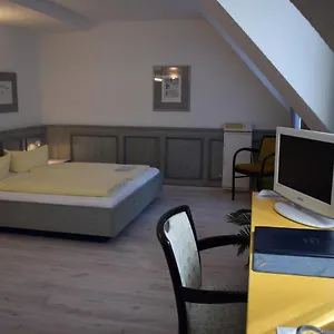 *** Otel Avenue Almanya